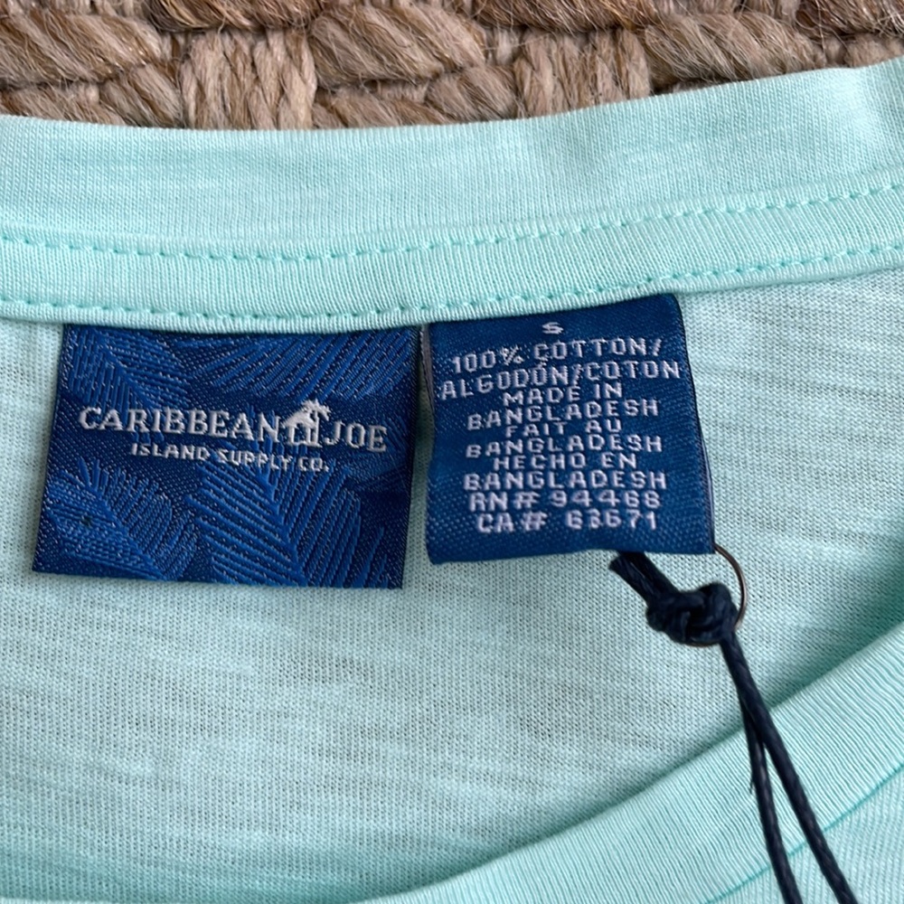 Caribbean Joe Parrot Short Sleeve Top - Picture 3 of 6